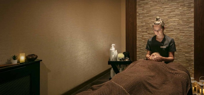 Pro-Glow Renewal Facial | 